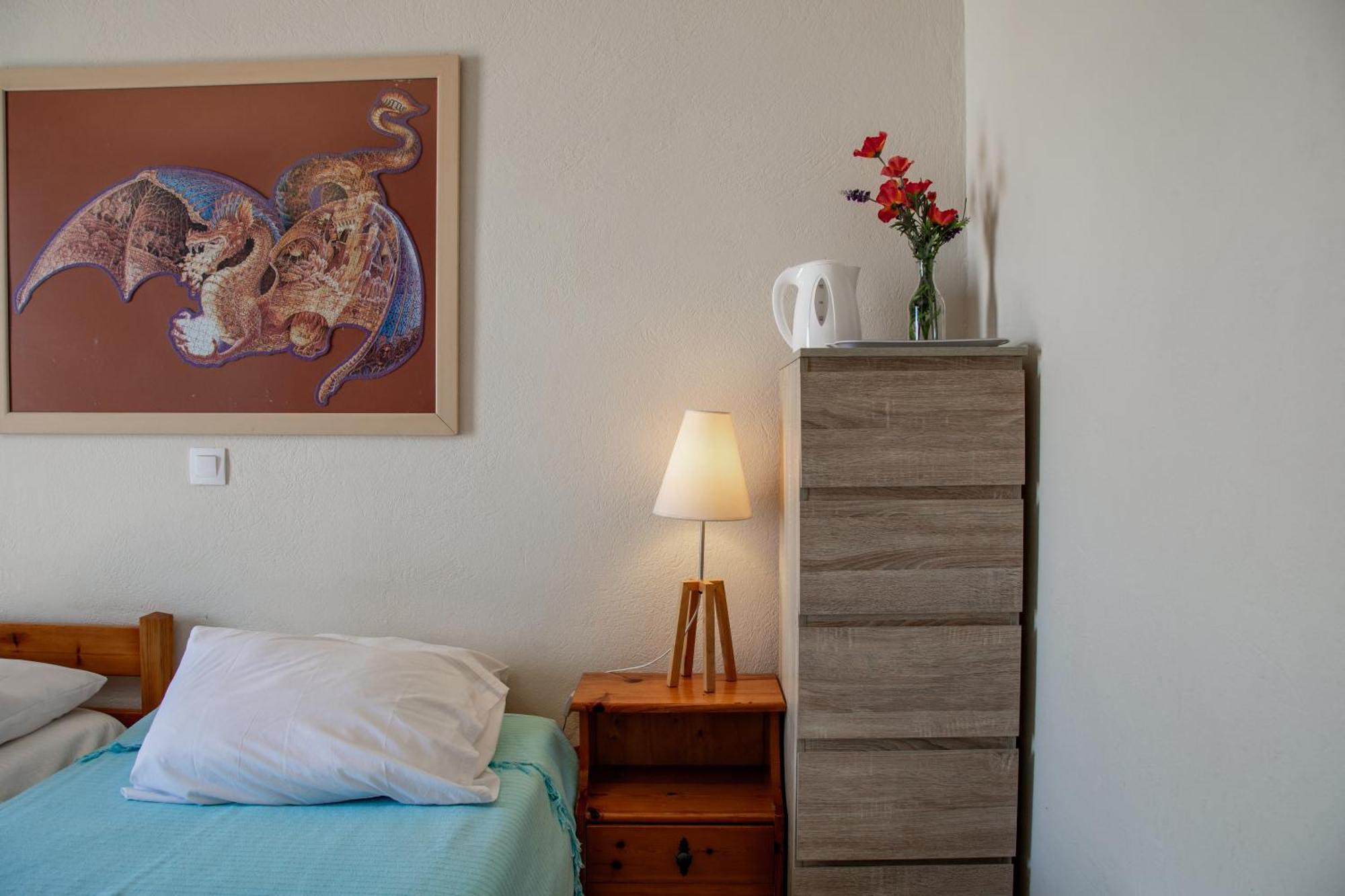 Nefeli Rooms Agia Marina エクステリア 写真