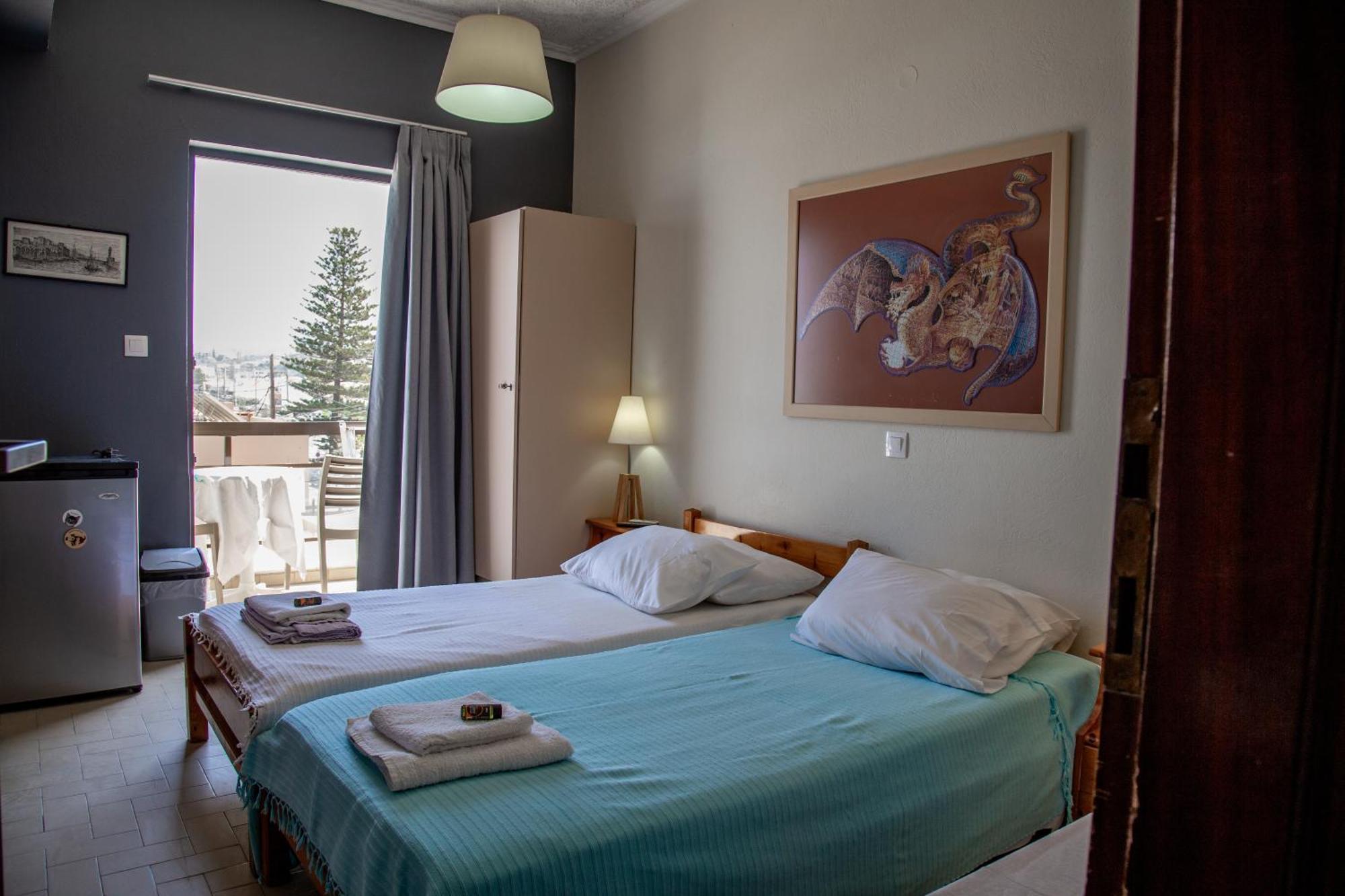 Nefeli Rooms Agia Marina エクステリア 写真