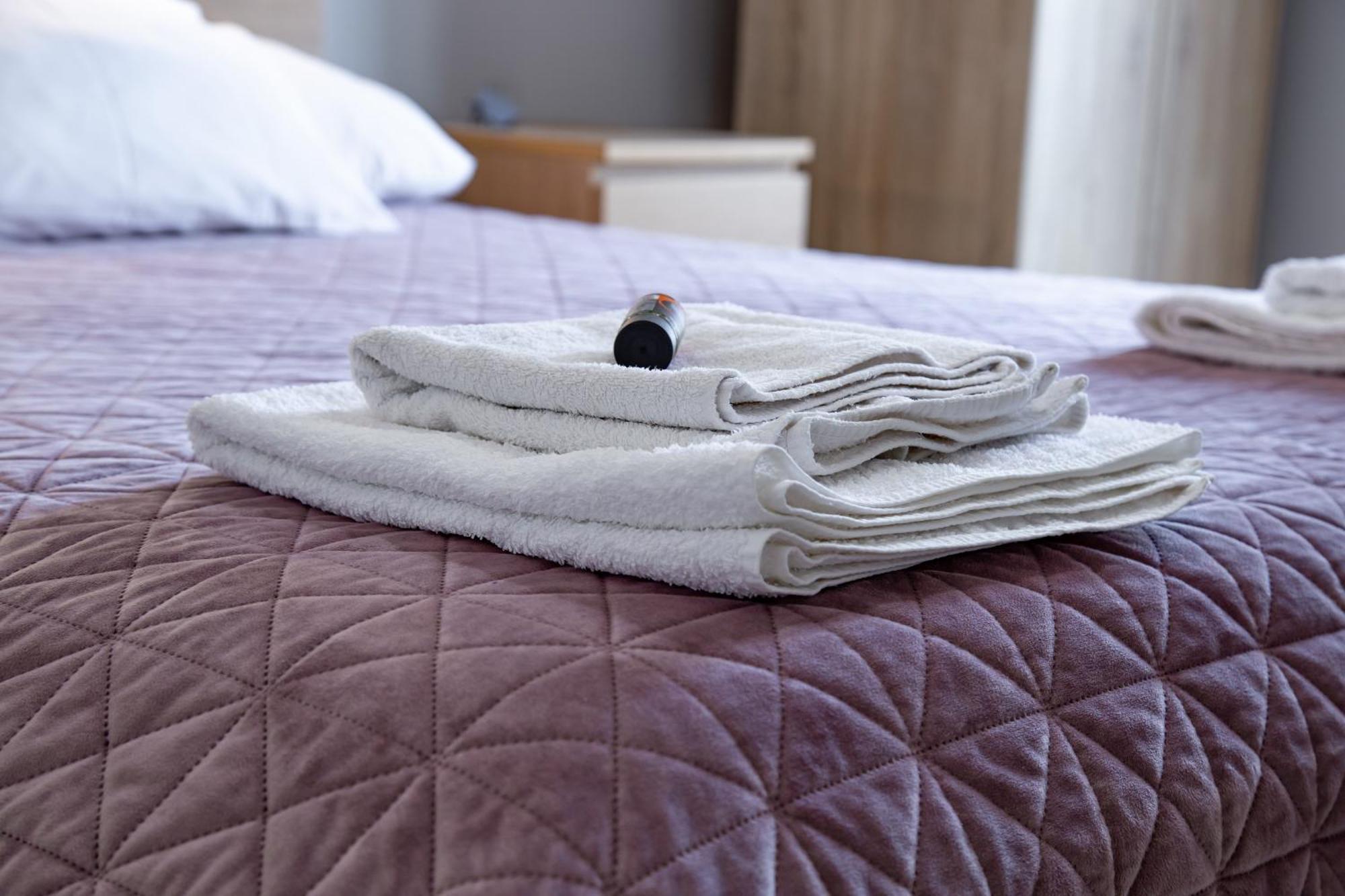 Nefeli Rooms Agia Marina エクステリア 写真