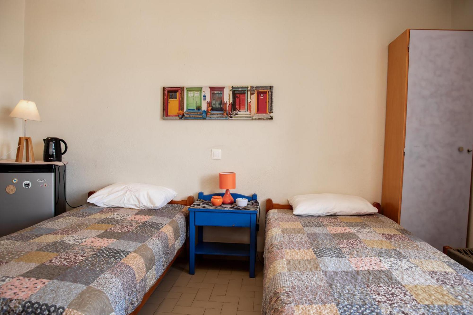Nefeli Rooms Agia Marina エクステリア 写真