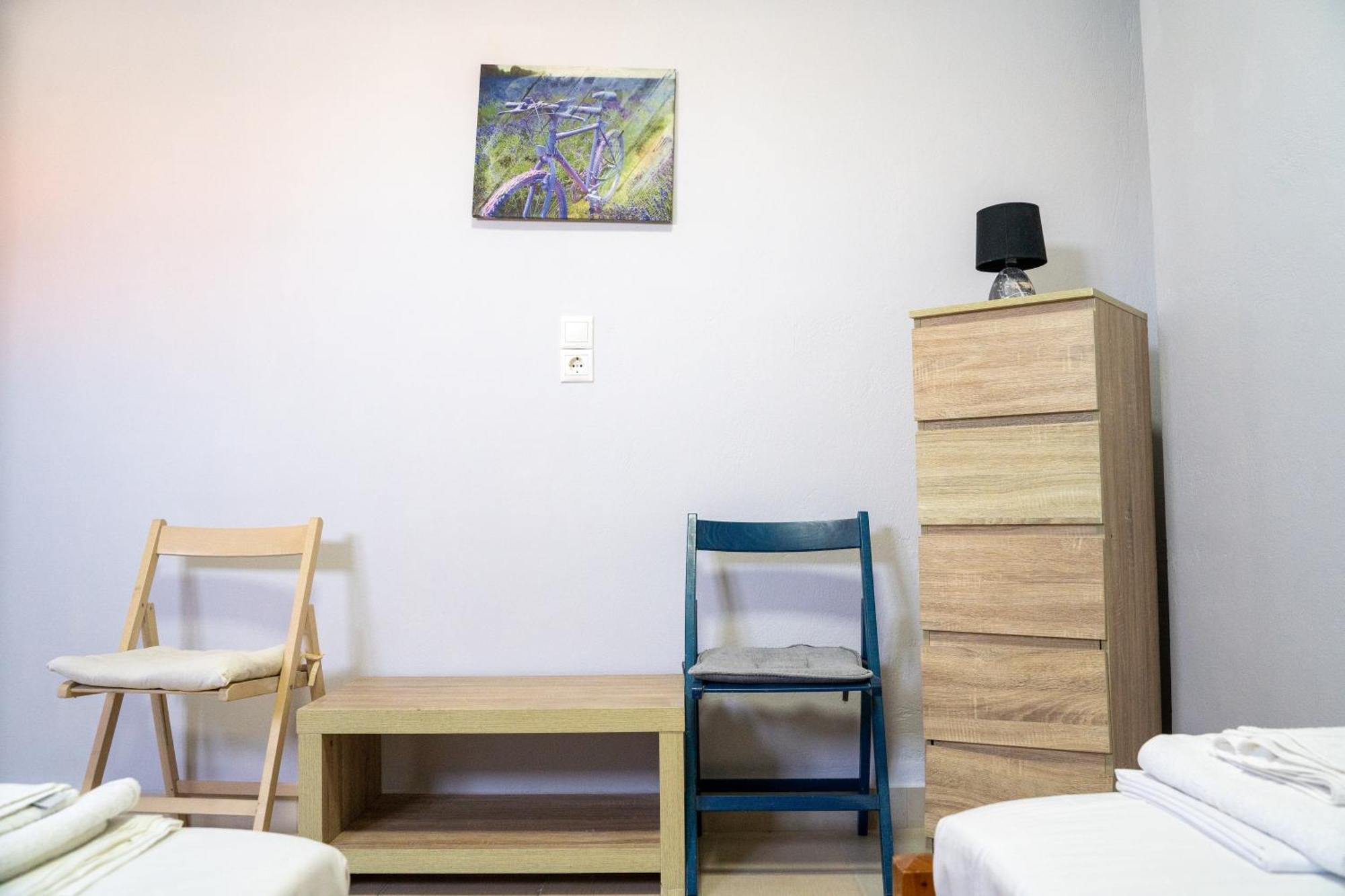 Nefeli Rooms Agia Marina エクステリア 写真